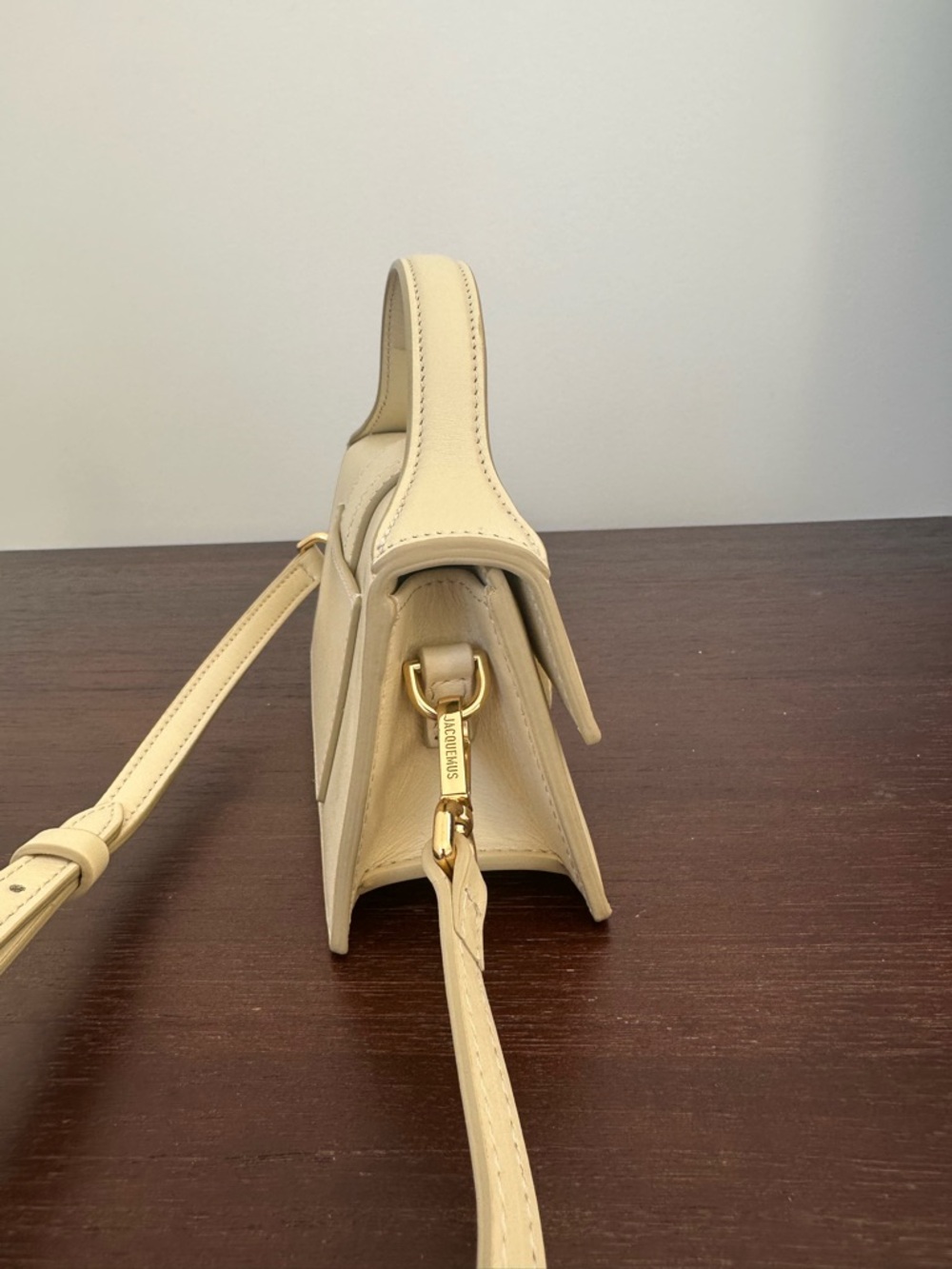Jacquemus Cream Le Grand Chiquito Top Handle Mini Bag - Picture 6 of 9